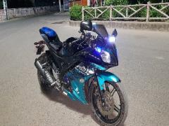 YAMAHA R15 V2